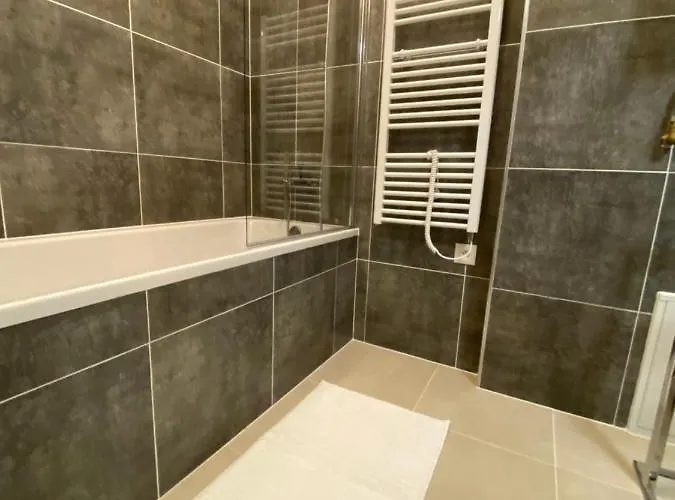 Apartamento Designed Next To Vaclav Square With Terrace And Private Garage *