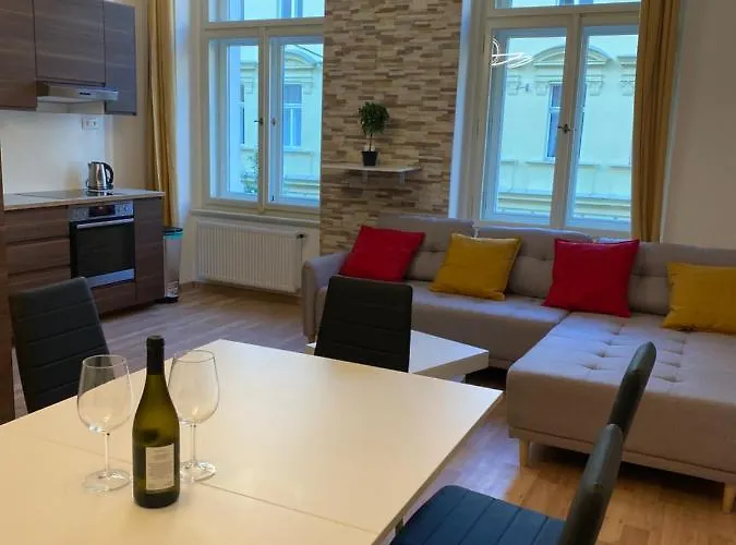 Apartamento Designed Next To Vaclav Square With Terrace And Private Garage Praga