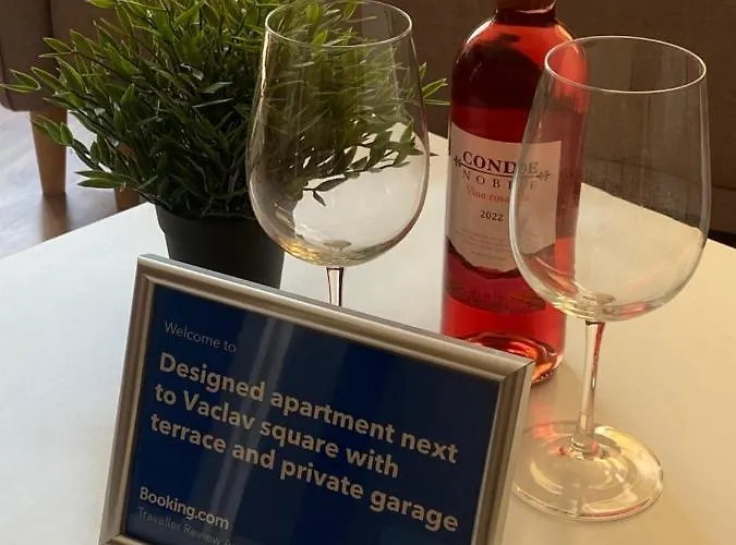 Lejlighed Designed Next To Vaclav Square With Terrace And Private Garage *